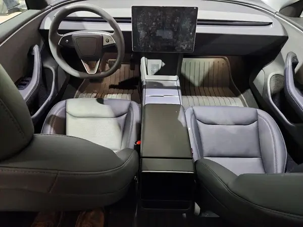 5YJ3E1EA8SF024962 2025 TESLA MODEL 3 - Image 8