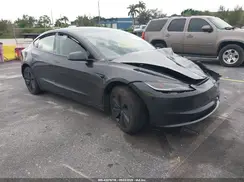 5YJ3E1EA8SF030941 2025 TESLA MODEL 3