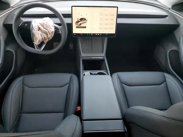 5YJ3E1EA8SF031832 2025 TESLA MODEL 3 - Image 8