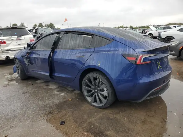 5YJ3E1EA8SF039106 2025 TESLA MODEL 3 - Image 2