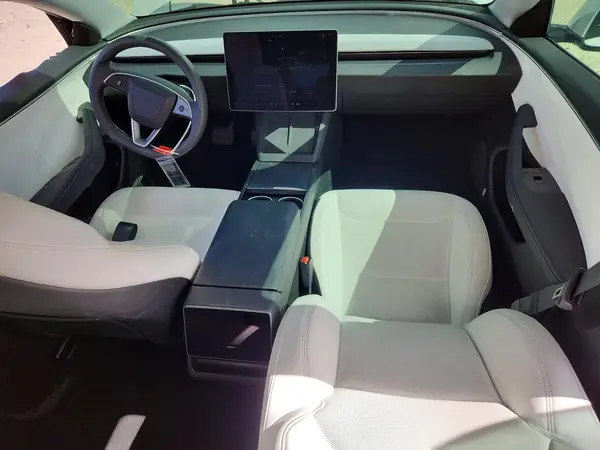 5YJ3E1EA8SF039977 2025 TESLA MODEL 3 - Image 8