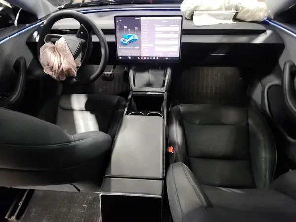5YJ3E1EA8SF040059 2025 TESLA MODEL 3 - Image 8