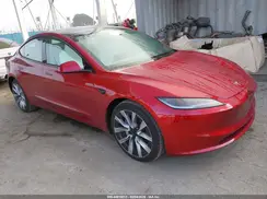 5YJ3E1EA8SF040773 2025 TESLA MODEL 3