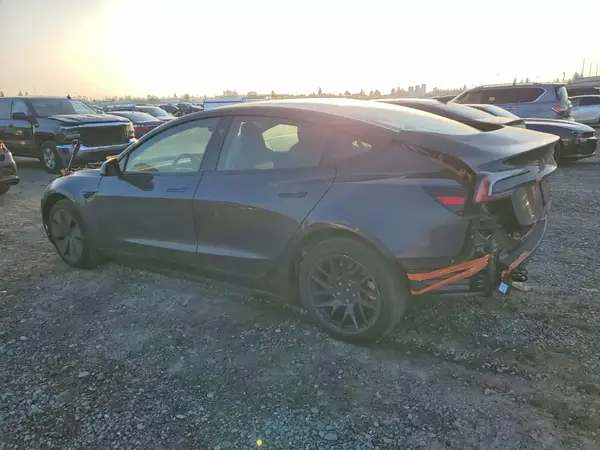 5YJ3E1EA8SF042099 2025 TESLA MODEL 3 - Image 2