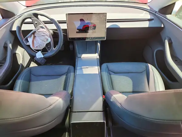 5YJ3E1EA8SF046444 2025 TESLA MODEL 3 - Image 8