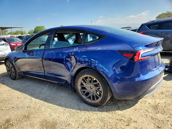 5YJ3E1EA8SF049392 2025 TESLA MODEL 3 - Image 2