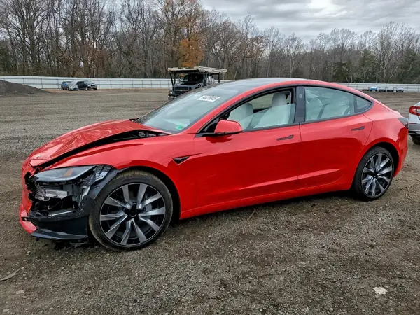 5YJ3E1EA8SF050901 2025 TESLA MODEL 3 - Image 1