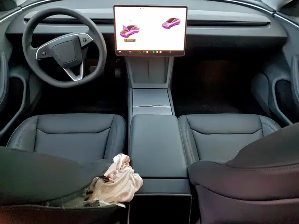 5YJ3E1EA8SF051272 2025 TESLA MODEL 3 - Image 8