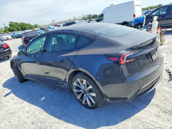 5YJ3E1EA8SF051322 2025 TESLA MODEL 3 - Image 2