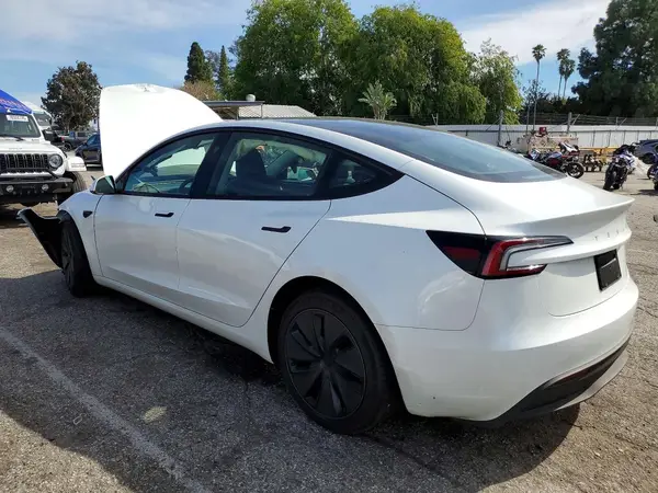 5YJ3E1EA8SF064927 2025 TESLA MODEL 3 - Image 2