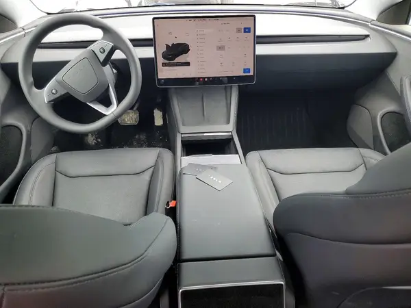 5YJ3E1EA8SF065124 2025 TESLA MODEL 3 - Image 8