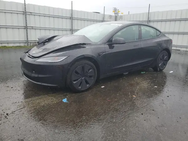 5YJ3E1EA8SF067990 2025 TESLA MODEL 3 - Image 1