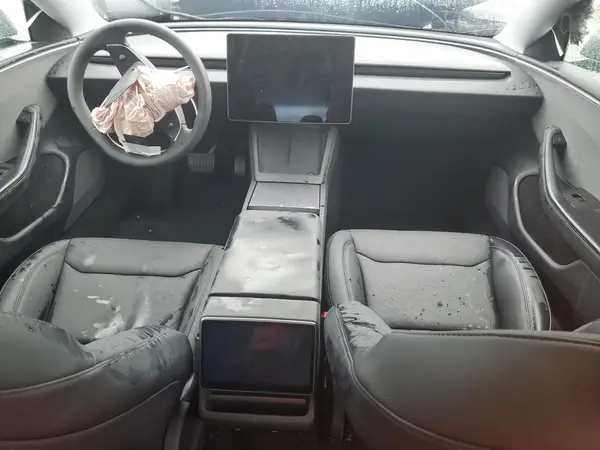 5YJ3E1EA8SF067990 2025 TESLA MODEL 3 - Image 8
