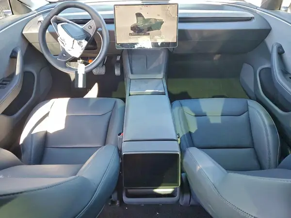 5YJ3E1EA8SF069402 2025 TESLA MODEL 3 - Image 8