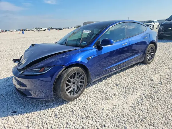 5YJ3E1EA8SF073255 2025 TESLA MODEL 3 - Image 1