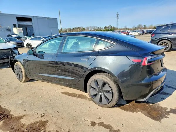 5YJ3E1EA8SF074809 2025 TESLA MODEL 3 - Image 2