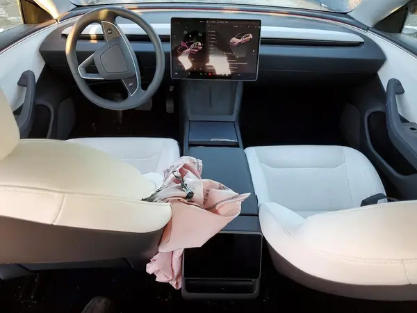 5YJ3E1EA8SF080285 2025 TESLA MODEL 3 - Image 8