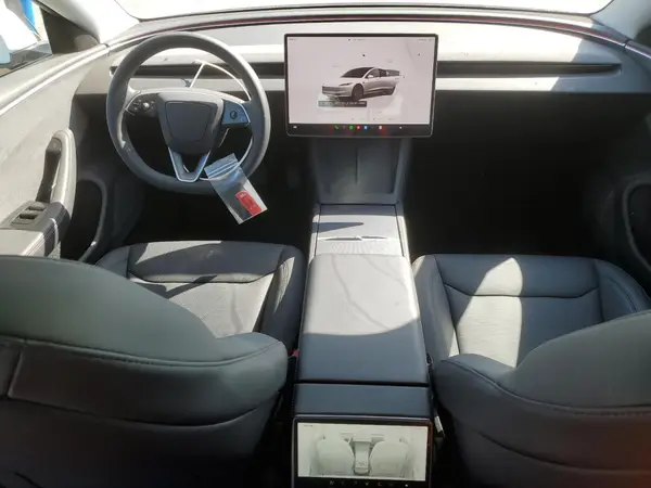 5YJ3E1EA8SF884263 2025 TESLA MODEL 3 - Image 8