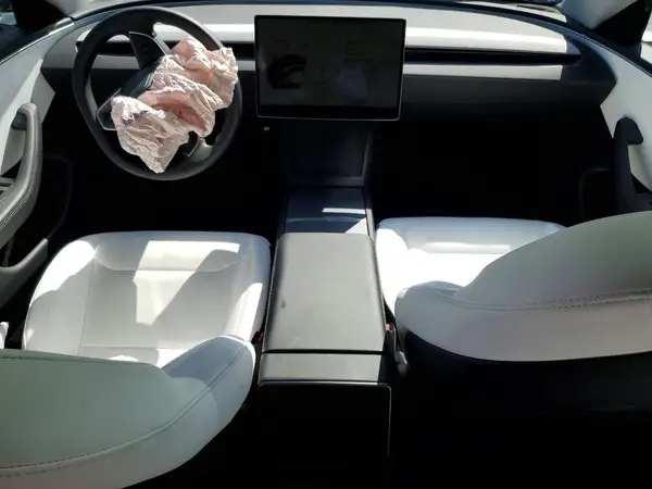 5YJ3E1EA8SF887745 2025 TESLA MODEL 3 - Image 8