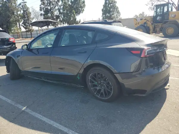 5YJ3E1EA8SF896333 2025 TESLA MODEL 3 - Image 2