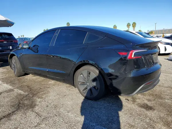 5YJ3E1EA8SF896591 2025 TESLA MODEL 3 - Image 2