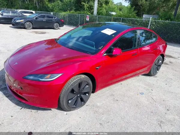 5YJ3E1EA8SF901496 2025 TESLA MODEL 3 - Image 2