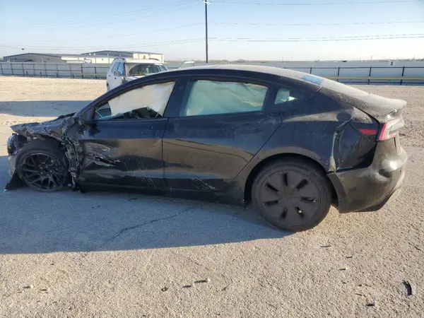 5YJ3E1EA8SF903961 2025 TESLA MODEL 3 - Image 2