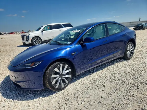 5YJ3E1EA8SF905371 2025 TESLA MODEL 3 - Image 1