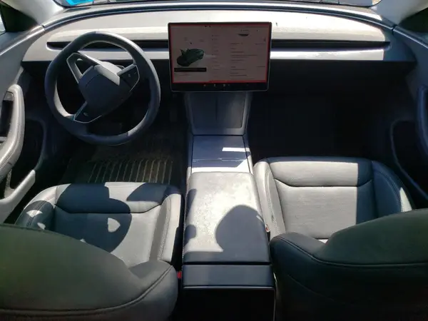 5YJ3E1EA8SF905614 2025 TESLA MODEL 3 - Image 8