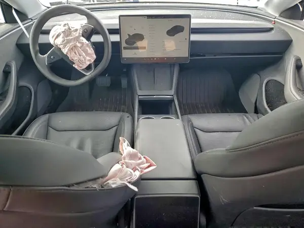 5YJ3E1EA8SF906598 2025 TESLA MODEL 3 - Image 8