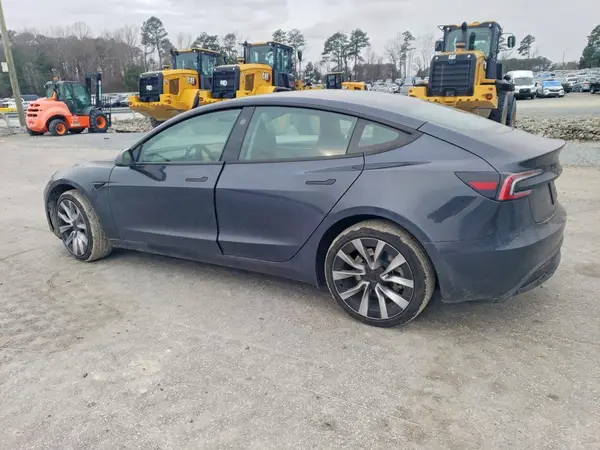 5YJ3E1EA8SF906939 2025 TESLA MODEL 3 - Image 2