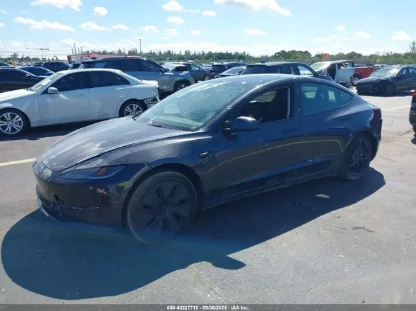 5YJ3E1EA8SF907458 2025 TESLA MODEL 3 - Image 2