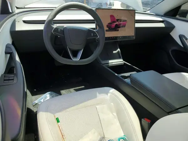 5YJ3E1EA8SF914409 2025 TESLA MODEL 3 - Image 8
