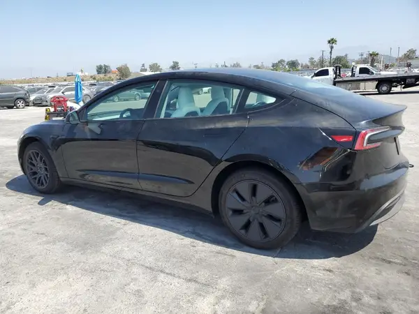5YJ3E1EA8SF918928 2025 TESLA MODEL 3 - Image 2