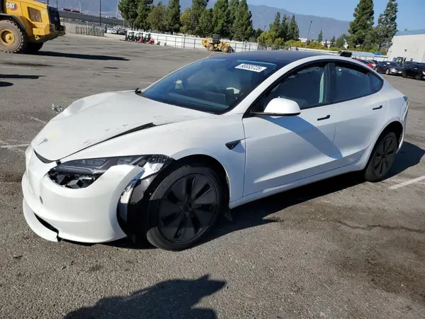 5YJ3E1EA8SF919383 2025 TESLA MODEL 3 - Image 1