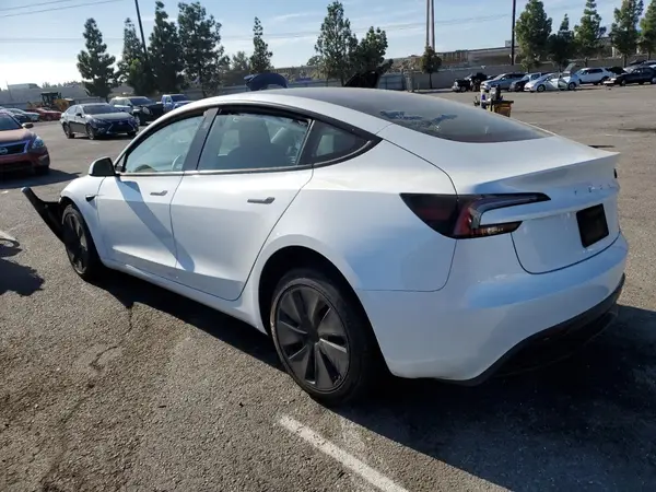 5YJ3E1EA8SF919383 2025 TESLA MODEL 3 - Image 2