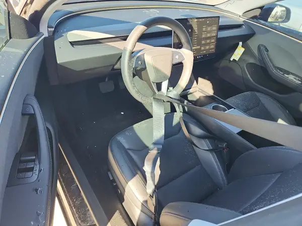 5YJ3E1EA8SF921182 2025 TESLA MODEL 3 - Image 8