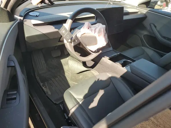 5YJ3E1EA8SF922185 2025 TESLA MODEL 3 - Image 8