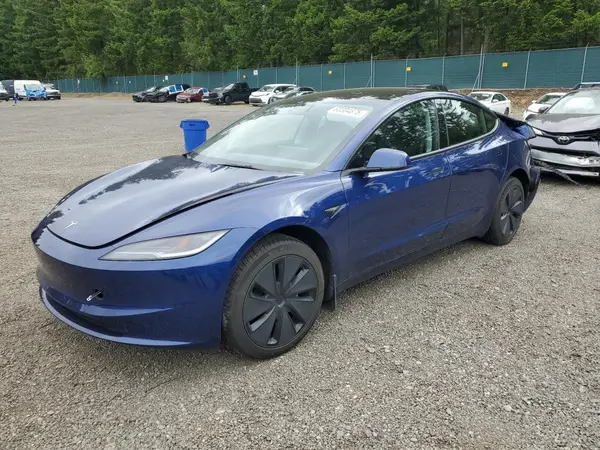 5YJ3E1EA8SF931209 2025 TESLA MODEL 3 - Image 1