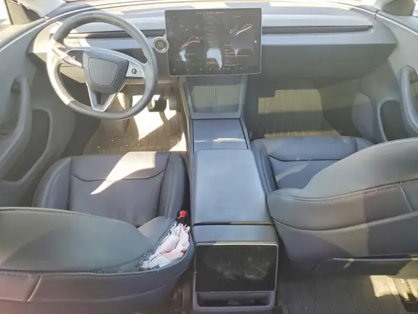 5YJ3E1EA8SF937270 2025 TESLA MODEL 3 - Image 8