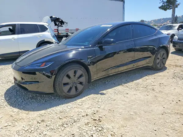5YJ3E1EA8SF941562 2025 TESLA MODEL 3 - Image 1