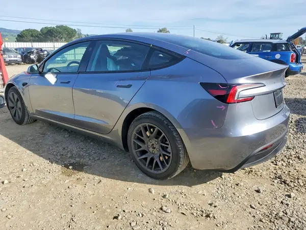 5YJ3E1EA8SF952187 2025 TESLA MODEL 3 - Image 2