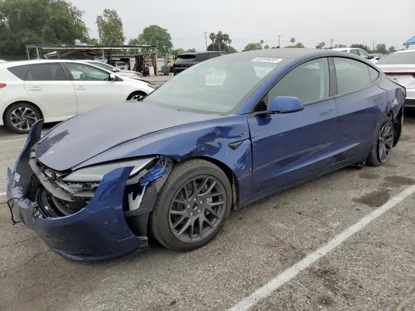 5YJ3E1EA8SF952402 2025 TESLA MODEL 3 - Image 1