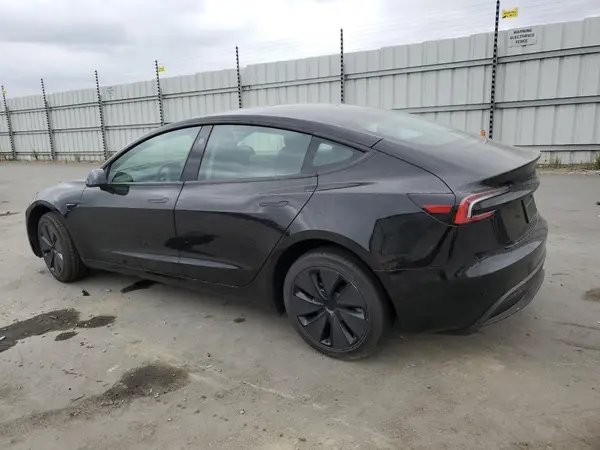 5YJ3E1EA8SF961844 2025 TESLA MODEL 3 - Image 2