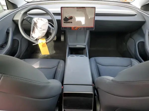 5YJ3E1EA8SF961844 2025 TESLA MODEL 3 - Image 8