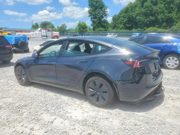 5YJ3E1EA8SF965053 2025 TESLA MODEL 3 - Image 2