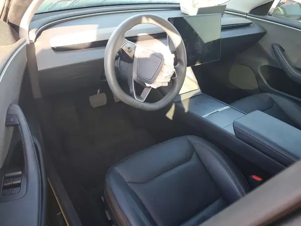 5YJ3E1EA8SF965232 2025 TESLA MODEL 3 - Image 8