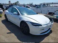 5YJ3E1EA8SF966400 2025 TESLA MODEL 3
