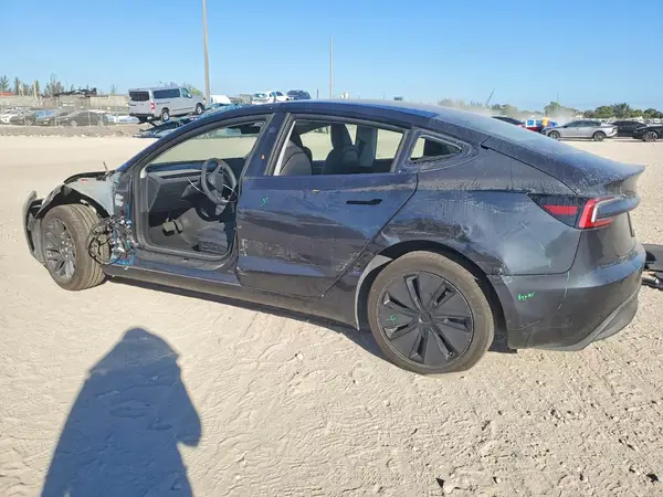5YJ3E1EA8SF967241 2025 TESLA MODEL 3 - Image 2