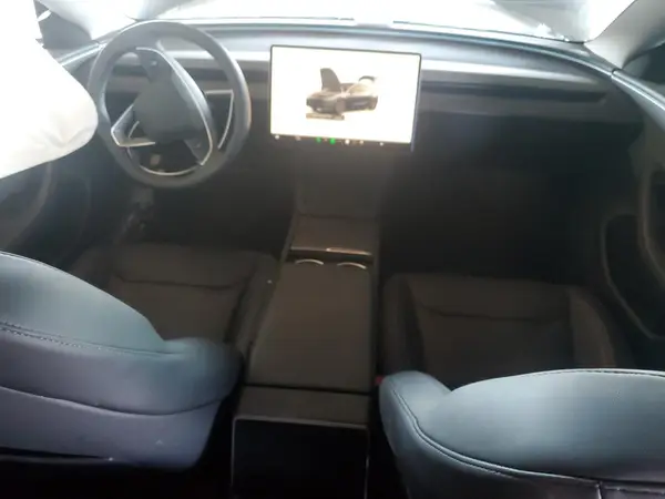 5YJ3E1EA8SF968129 2025 TESLA MODEL 3 - Image 8